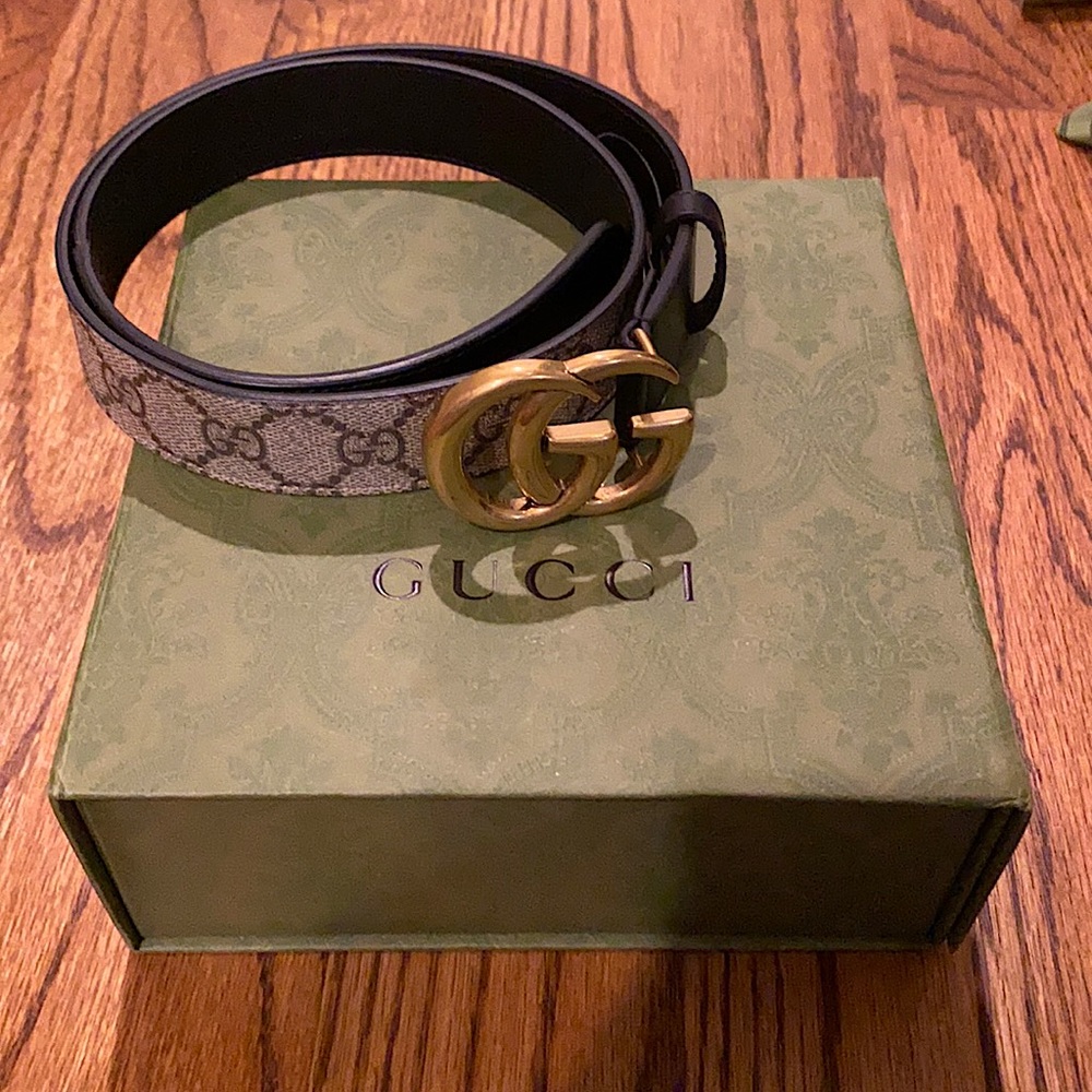 Gucci GG Belt with Double G buckle, Size 80